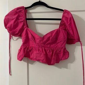 cropped pink shirt